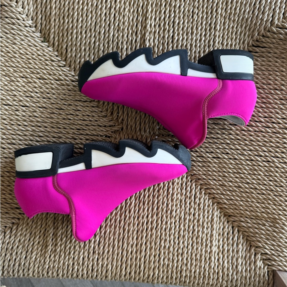 IRI NYC  hot pink  Neoprene Sneaker  sz 38.5